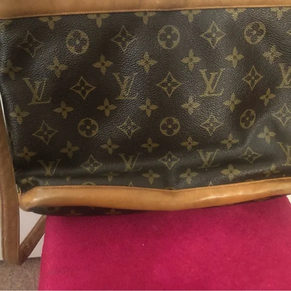 PRICE DROP Vintage 70”s Louis Vuitton handbag ❤️⭐️ - Picture 2 of 9